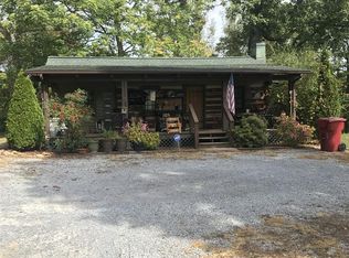 802 Cherokee Rd, Johnson City, TN 37604