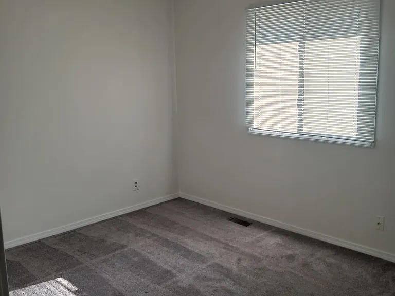 7947 Twin Oaks Rd — Photo 11