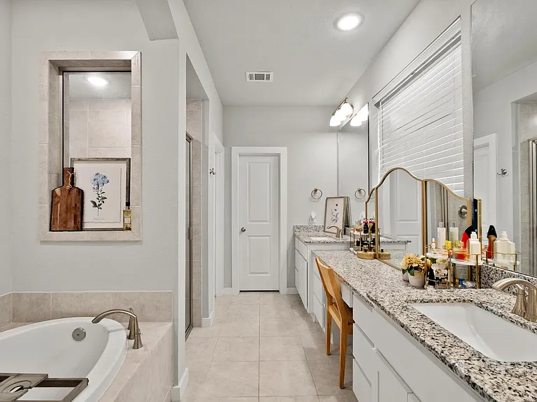16822 Olympic National Dr — Photo 14
