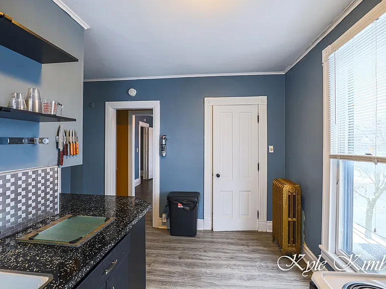 201 College Ave NE #2 — Photo 11