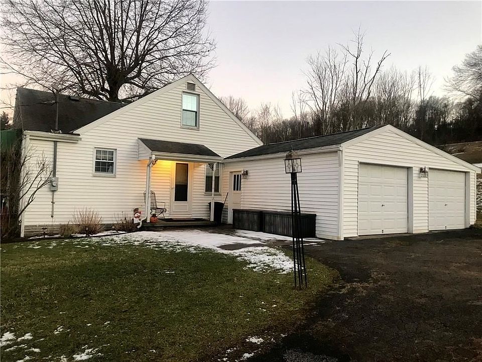 2nd image of 286 Lakeview Dr