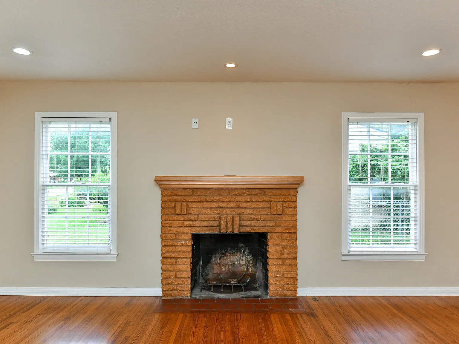 3 bed, 1545 sqft, $2,500 — Photo 4
