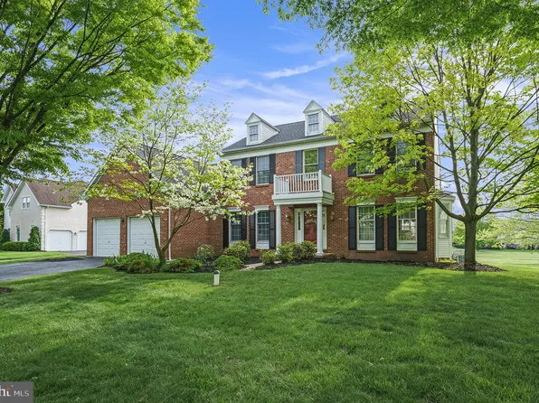 225 Hazeltine Cir, Blue Bell, PA 19422