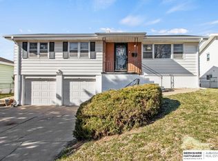 5552 N 61st St, Omaha, NE 68104