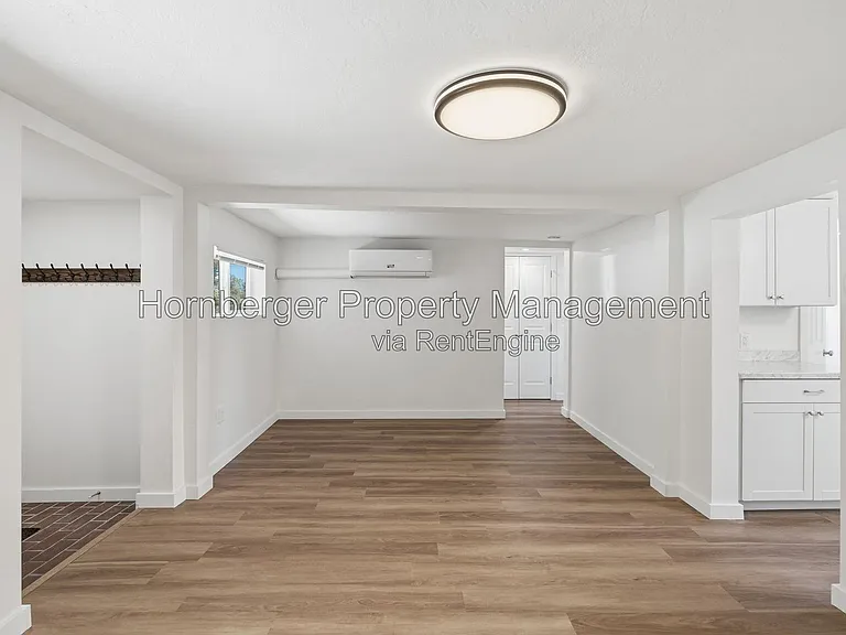 1111 W Central Ave — Photo 3