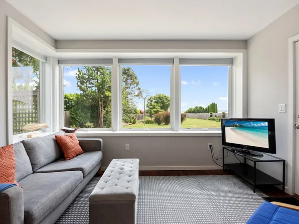 54 Pickman Rd #2, Beverly, MA 01915