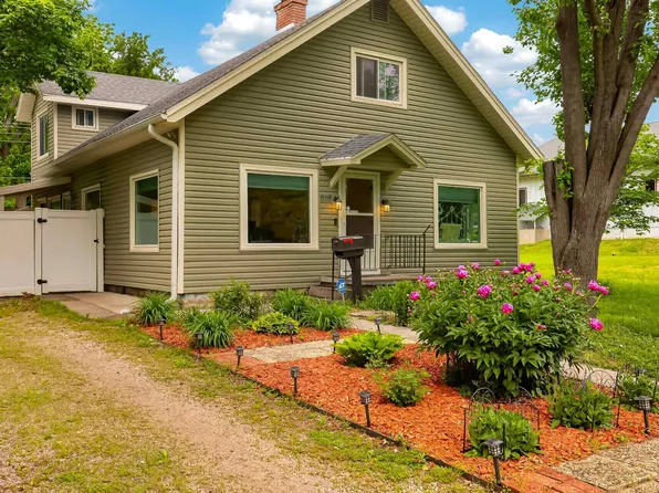 815 New York Ave, Holton, KS 66436