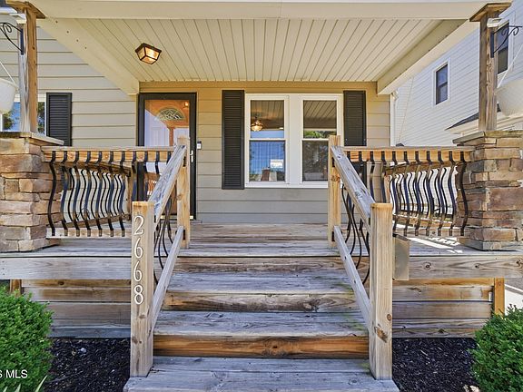 4th image of 2668 Sherbrooke Rd