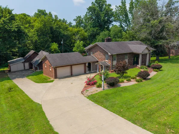 2075 Greentree Dr, Richmond, KY 40475