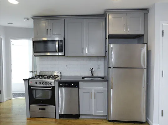 Rented by Leviathan Leasing LLC | media 12