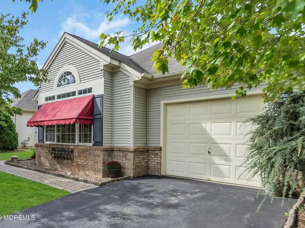 41 Provence Drive, Manchester, NJ 08759
