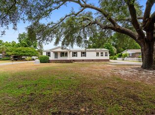 1400 Cooper Store Rd, Moncks Corner, SC 29461