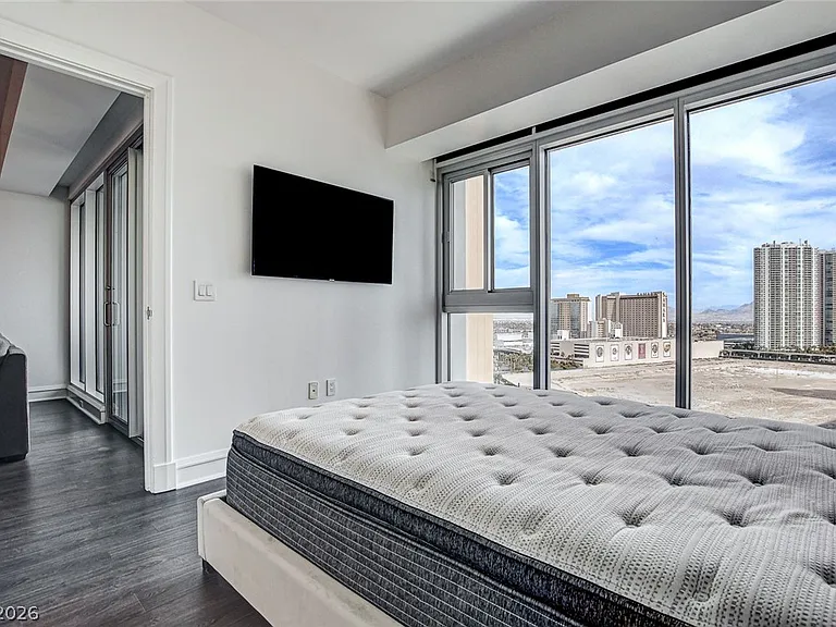 2700 Las Vegas Blvd S #1305 — Photo 11
