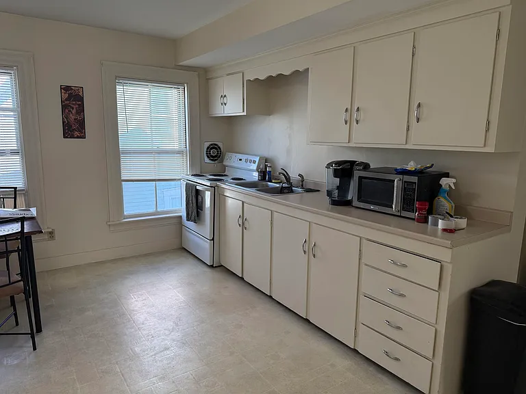 63 Brook St #5 — Photo 5