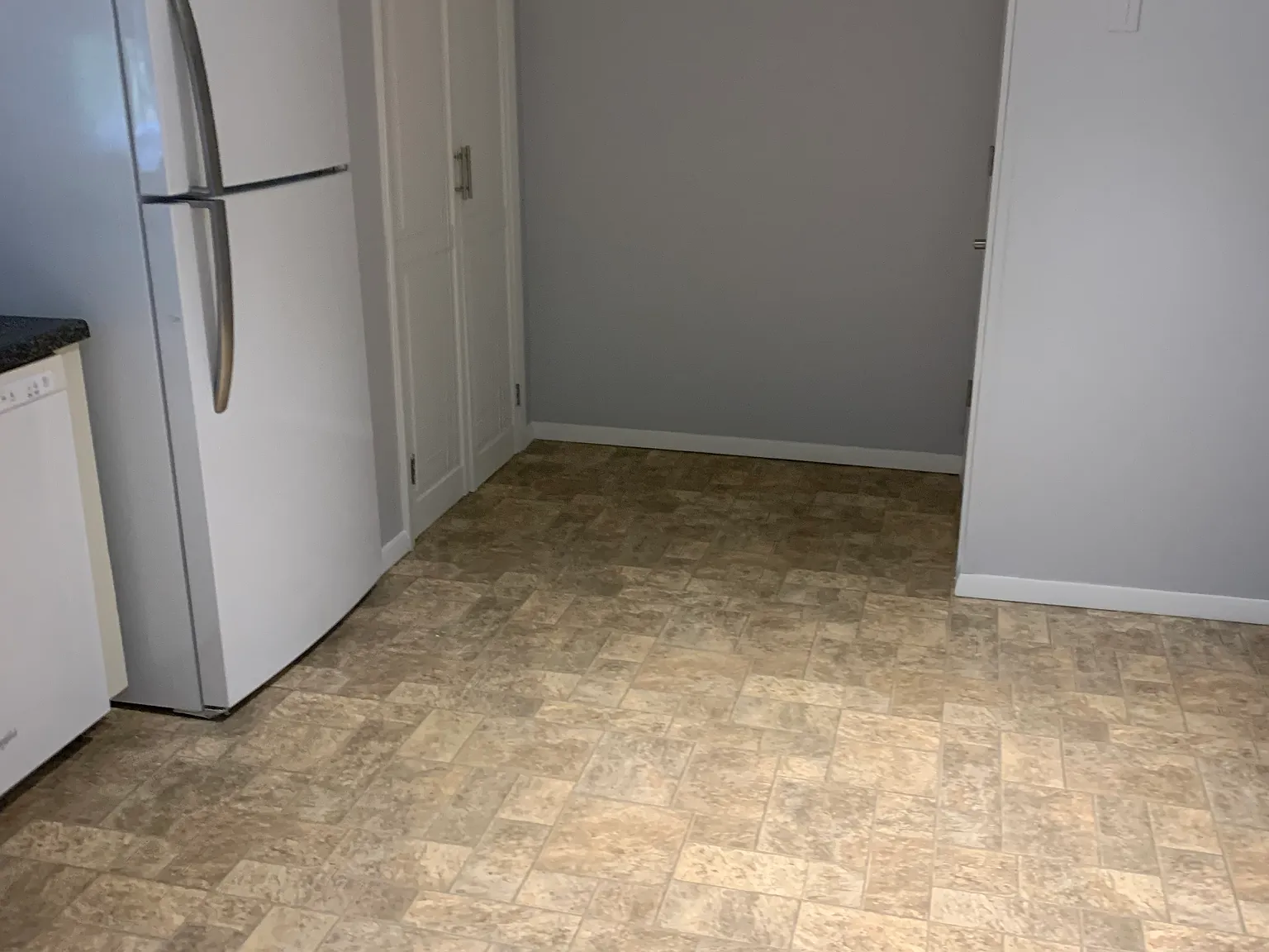 2 bed, 960 sqft, $2,150 — Photo 3