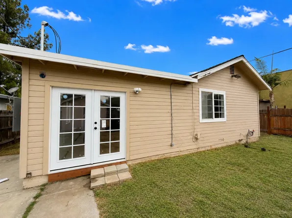 127 W 5th Ave, Escondido, CA