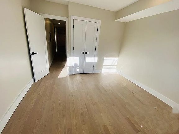 5th image of 102 Pennington St #6C