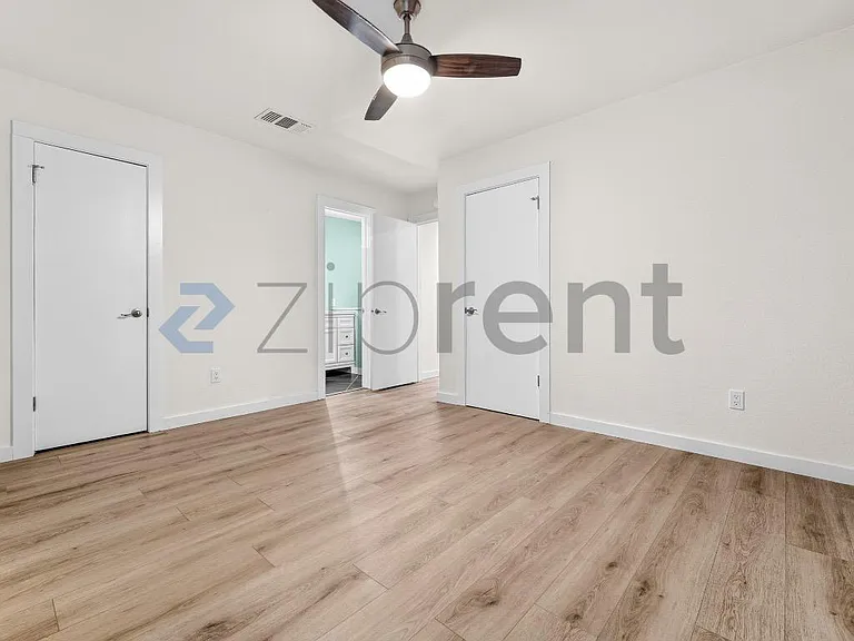 11216 Henge Dr — Photo 16