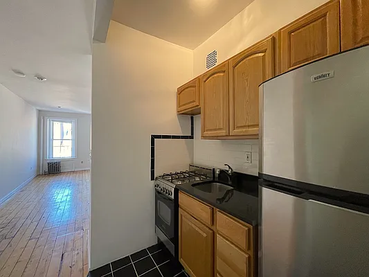 Rented by Compass | media 2