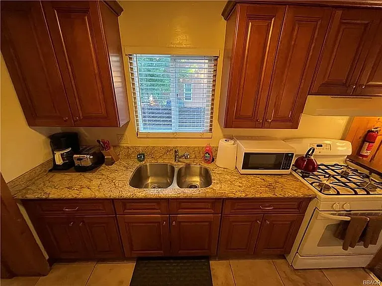 507 Elysian Blvd — Photo 7