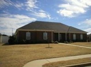 24 Eagle Wing Dr, Decatur, AL 35603