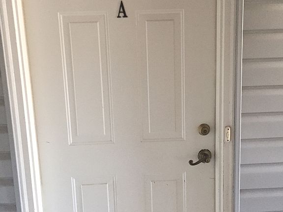 2nd image of 4224A Edith Ln