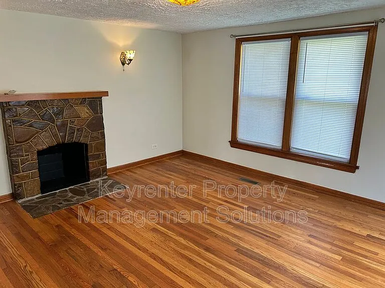 3922 Churchville Ave — Photo 8