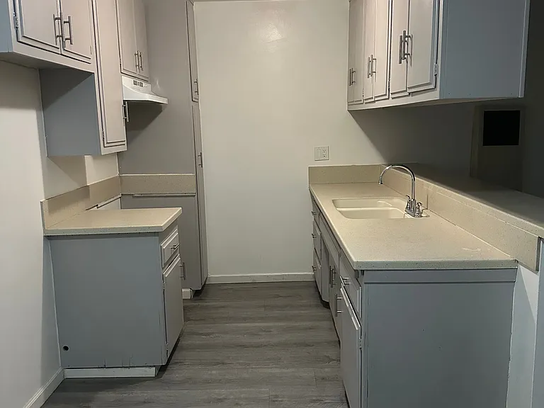 6318 Gentry St #D — Photo 1