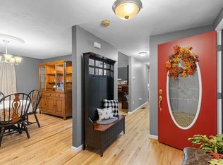 4 Penny Ln, Wareham, MA 02571