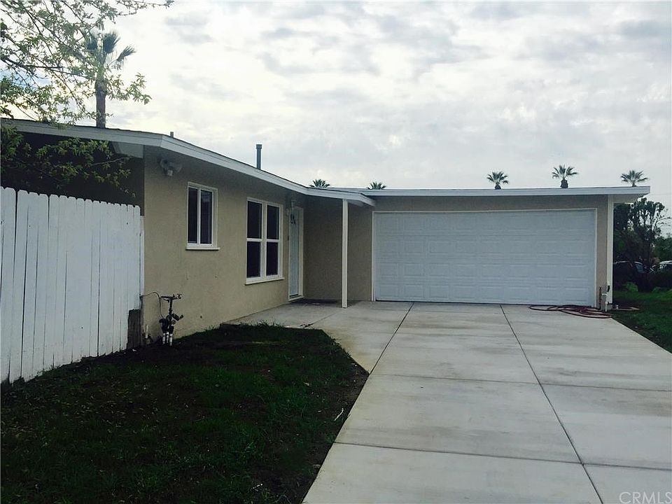 1st image of 5667 Glenfinnan Ave