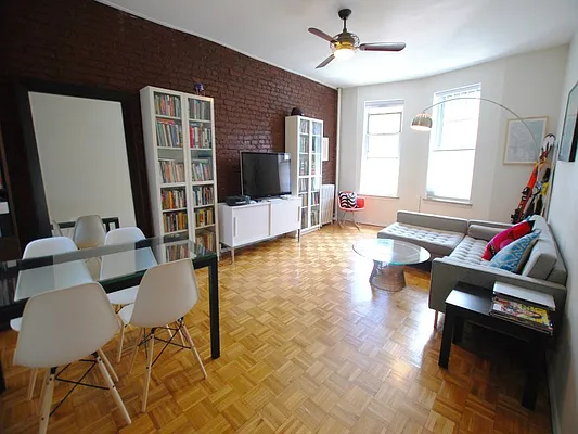 Rented by Sotheby's International Realty | media 8