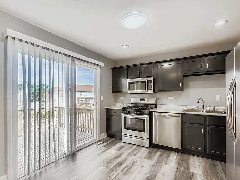 5611 Allemong Dr — Photo 12