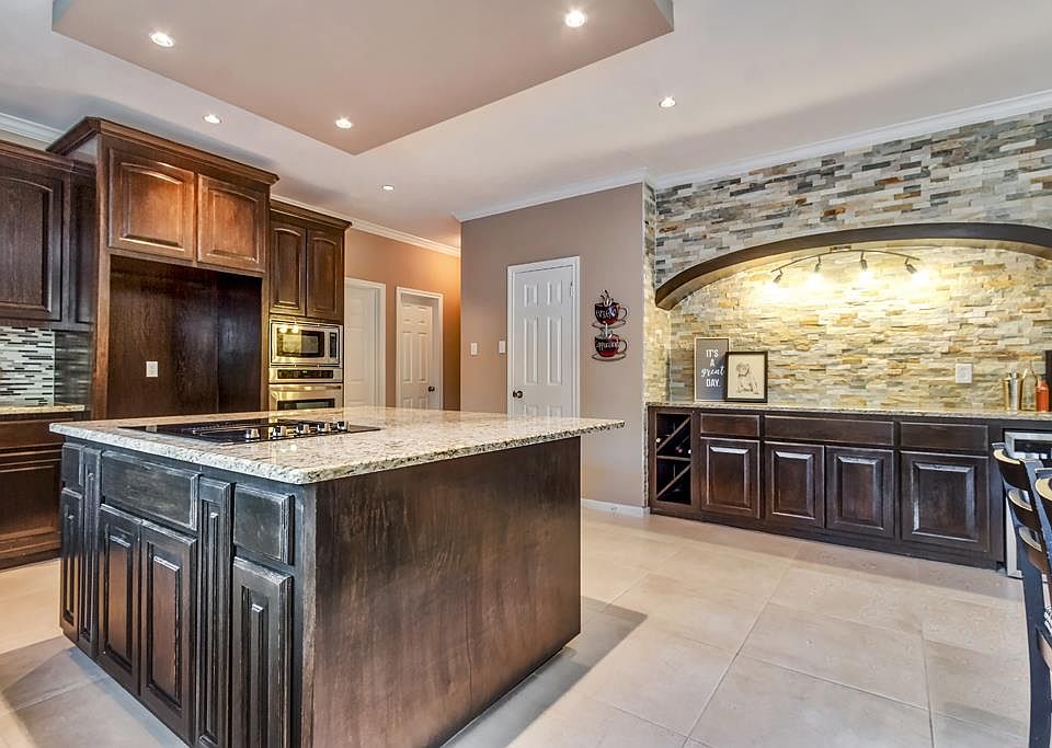 1st image of 3019 Cedar Village Dr