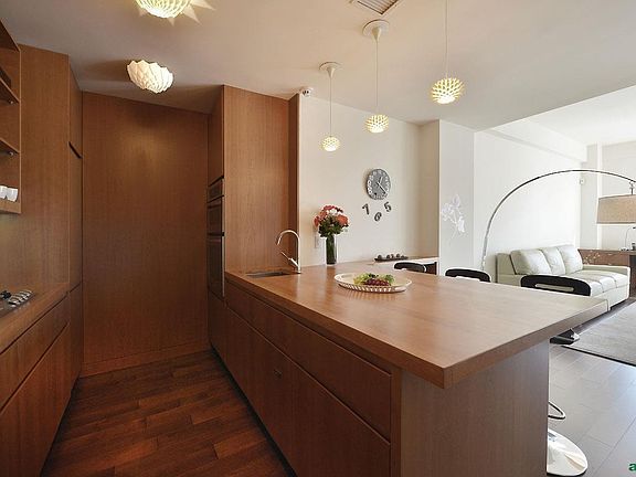 4th image of 88 Greenwich St APT 2202
