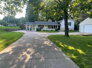 935 Century Ave N, Maplewood, MN 55119