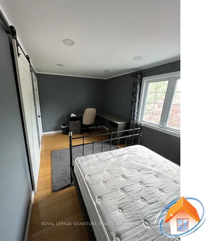 8 bed, $1,200 — Photo 1
