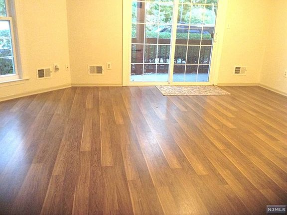 2nd image of 1419 Teresa Dr #8107