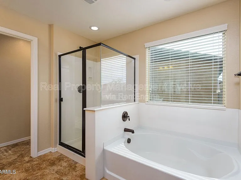1544 E Hummingbird Way — Photo 21