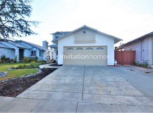 1070 Silk Oak Dr, Suisun City, CA 94585