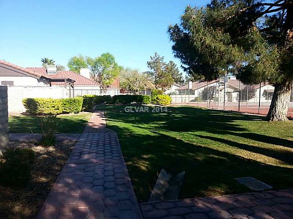 3rd image of 731 Spyglass Ln