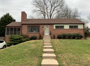 9804 Wildwood Rd, Bethesda, MD 20814