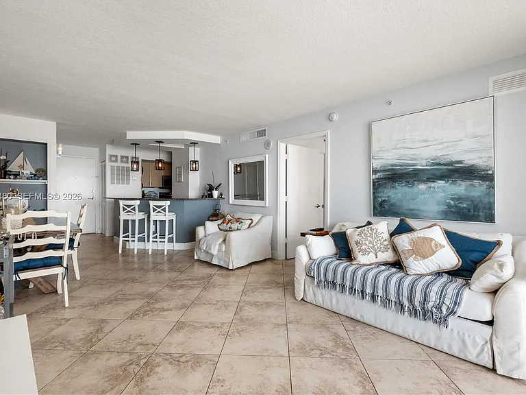 6917 Collins Ave #1609 — Photo 17