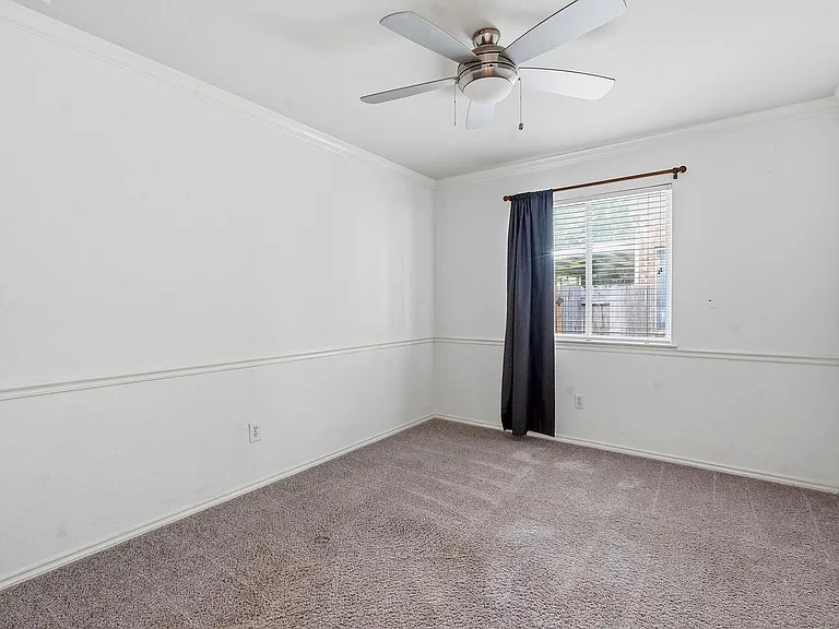 5021 McDade Dr — Photo 25