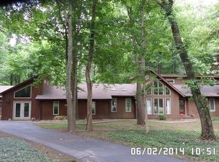 132 Rosswood Dr, Pewee Valley, KY 40056