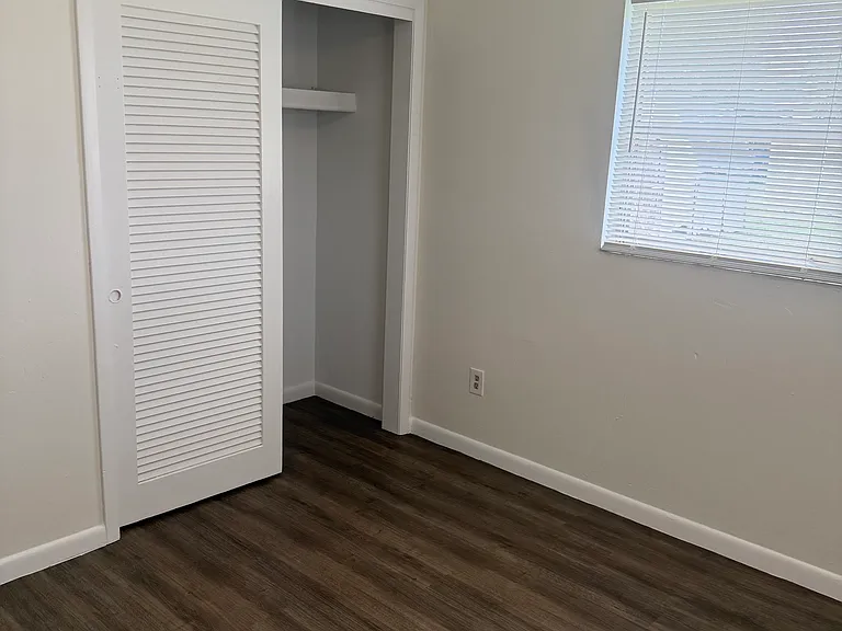 308 Canyon Dr N — Photo 17