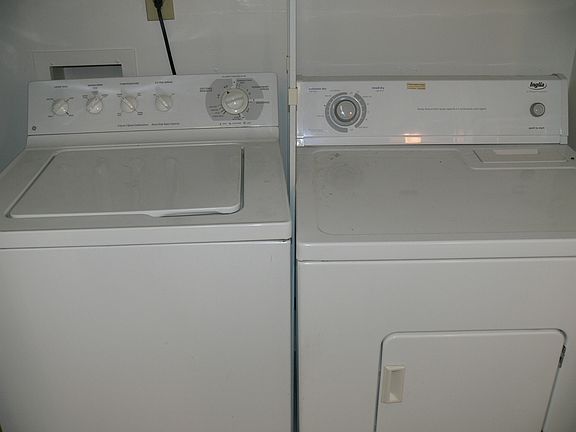 3rd image of 1609 Augusta Dr