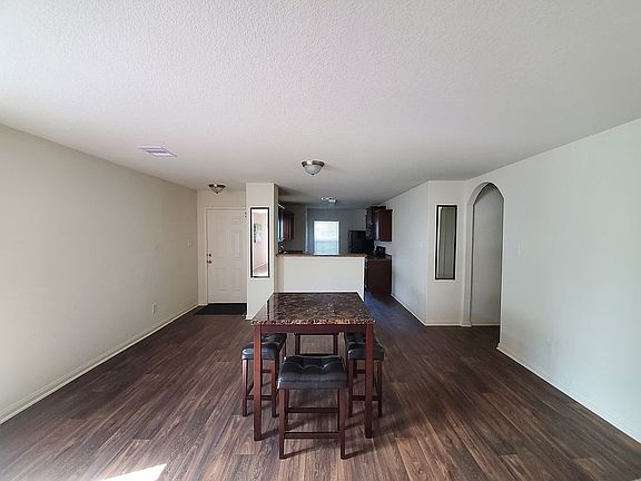4th image of 5013 Sycamore Ln
