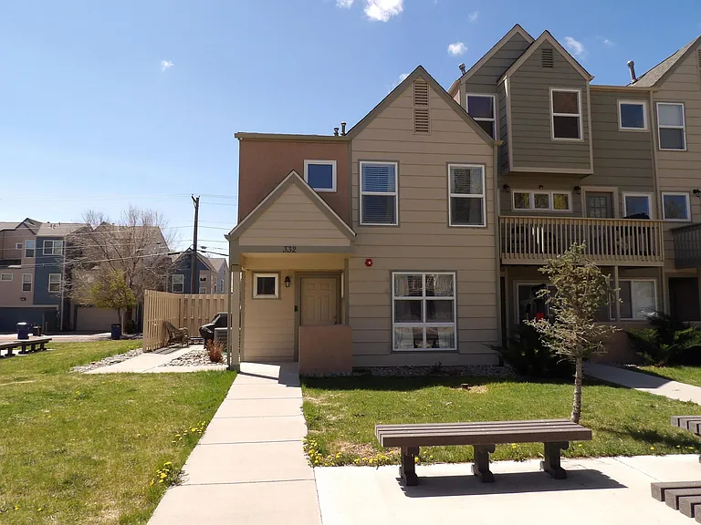 332 E Ohio Ave — Photo 1