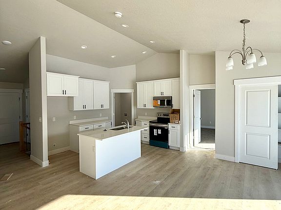 3rd image of 2362 E Yellow Blossom St #477