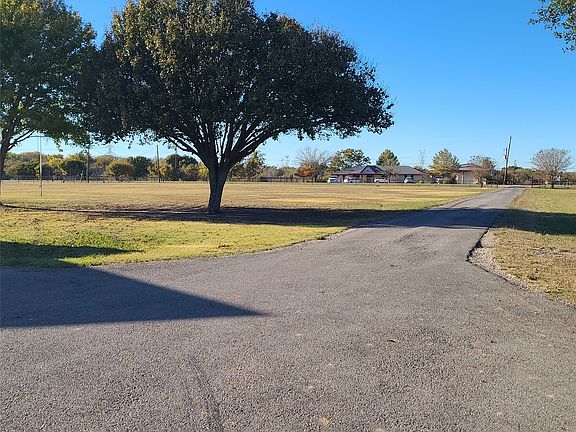 2nd image of 406 Epps Rd
